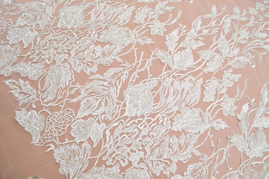 Sale: Guipure &laquo;57064&raquo;